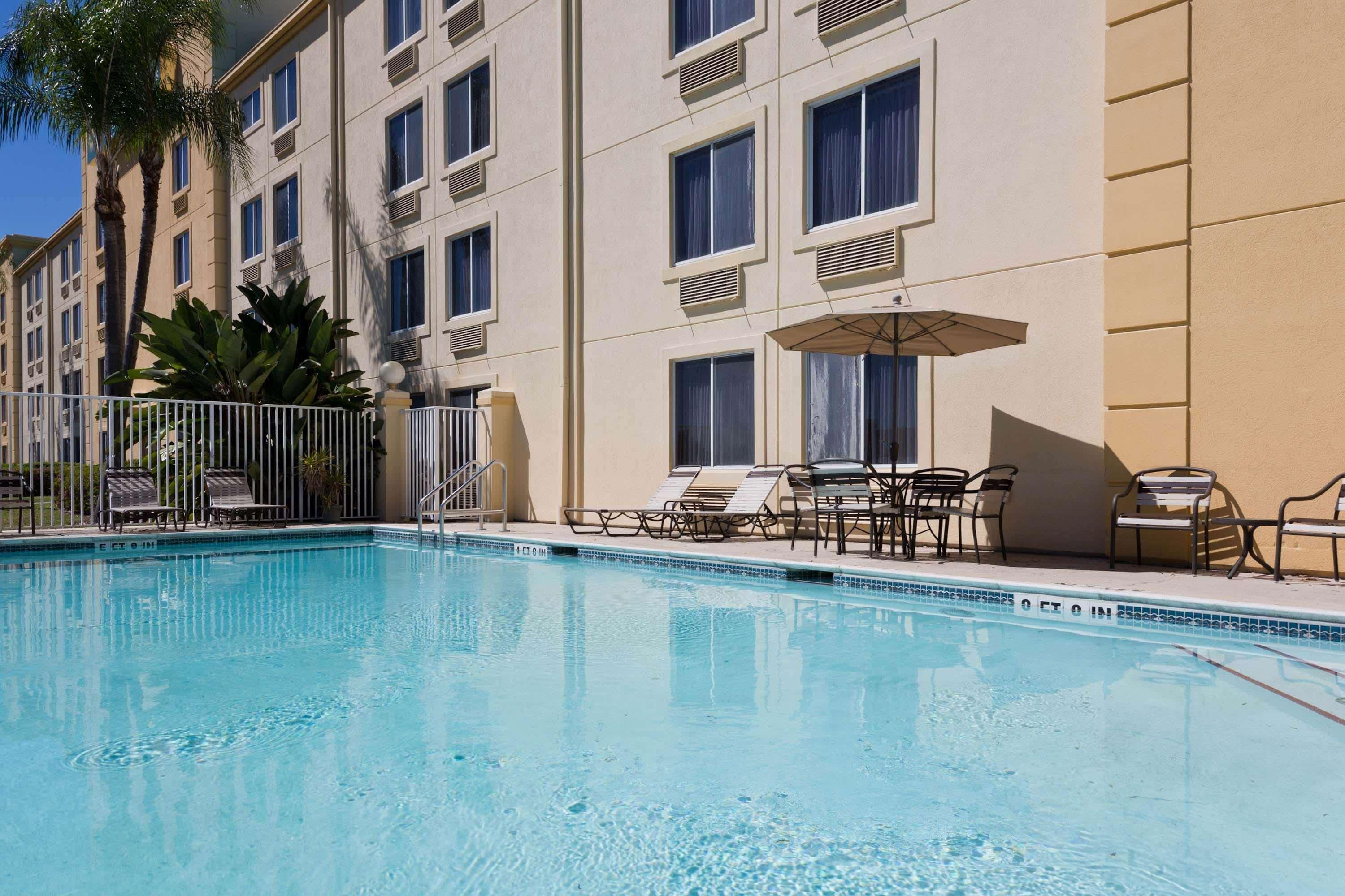 La Quinta By Wyndham Lakeland East Экстерьер фото